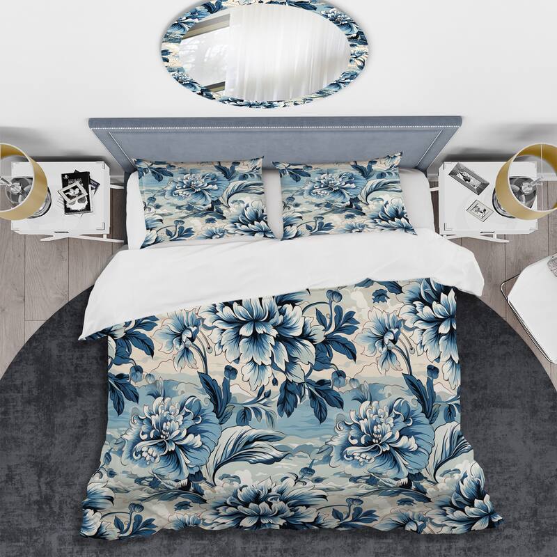 Designart "Maritime Damask Voyage Floristry I" Blue Damask bed cover